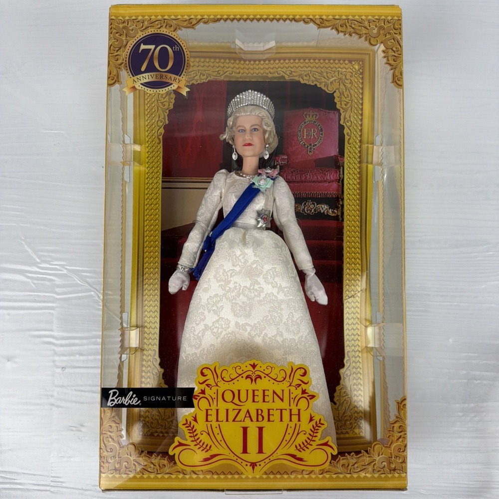 QUEEN ELIZABETH 2 PLATINUM JUBILEE DOLL -  2022 - NRFB (BARBIE) #2